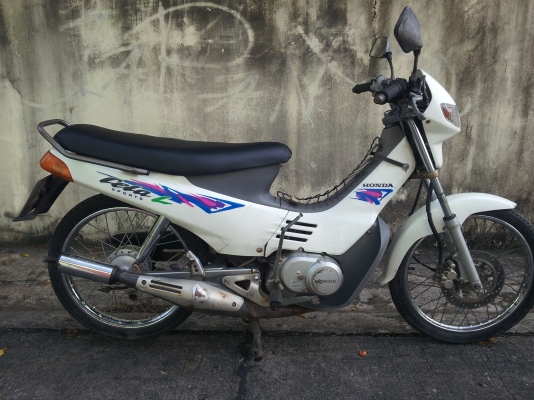 ขายhonda cela L สตาดมือเดิมๆออกห้าง..10,000 -.