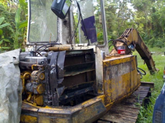 ขายรถแบ็คโฮ KOMATSU PC40-2 สภาพสวย พร้อมลุย ราคาถูก ขายรถแบ็คโฮ KOMATSU PC40-2 สภาพสวย พร้อมลุย ราคาถูก