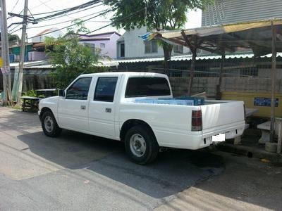 (ขายแล้วครับ)ขาย ISUZU 4 ประตู พร้อมใช้งาน (ราคาต่อรองได้)