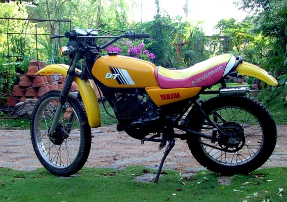 ขาย Yamaha DT175 (mono) ขาย Yamaha DT175 (mono)