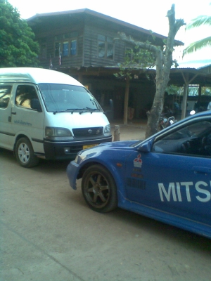 รถตู้ไฮเอชหัวจรวดหลังคาสูง รุ่นตาเหยี่ยว ปี 41 เครื่อง J 3.0 AUTO