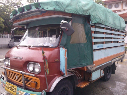 รถบรรทุกโบราญ โตโยต้า  [บริการขนย้ายทั่วๆ ขาย ราคา999999