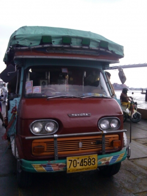 รถบรรทุกโบราญ โตโยต้า  [บริการขนย้ายทั่วๆ ขาย ราคา999999