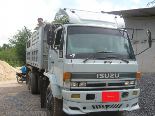 ขาย อีซูชุ Rocky  เครื่อง 185 hp  เทอร์โบอินเตอร์คูลเลอร์ ระบบเกียร์คูลเลอร์