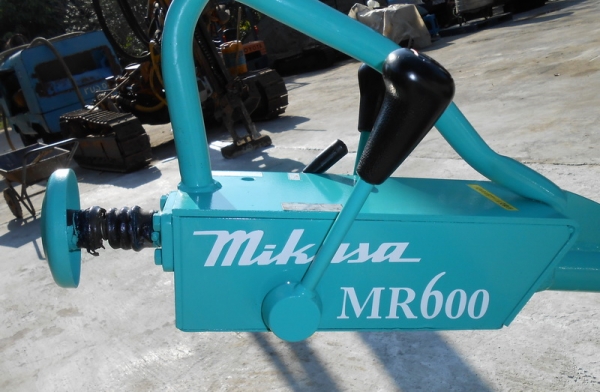 ขายรถบดเดินตาม MIKASA MR 600 เก่านอกปรับสภาพแล้วพร้อมใช้งาน