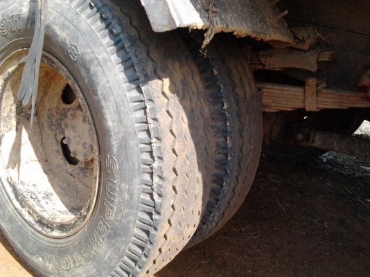 ISUZU ELF 100 แรงฝาขาว หัวแป กระบะคอกเหล็กยาว 4.30 เมตร เครื่องแห้งดีไม่มีเยิ้ม ภายในเก๋งครบหัวบางสวยเก็บสีให้เรียบร้อย ช่วงล่างคัชซีไม่ผุ ยางสภาพดี 60\% เอกสารเล่มทะเบียนครบพร้อมโอนครับ