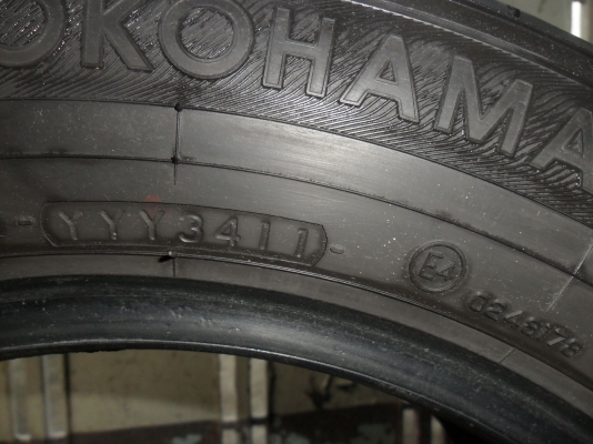 ยาง YOKOHAMA 205/60R15ปี11