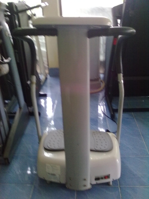 เครื่องออกกำลังกาย Wellness I-Slim เครื่องออกกำลังกายแบบยืนสั่น