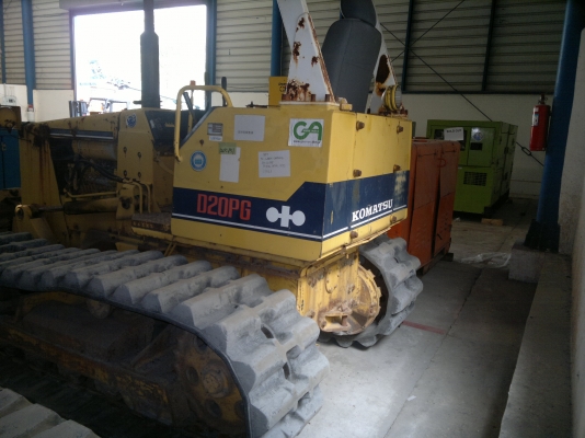 รถแทรกเตอร์ KOMATSU D20P-6 รถนอกนำเข้าจากญี่ปุ่น ราคาไม่แพงครับ ติดต่อ มานะ 085-9049669