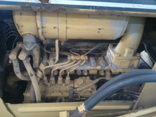 รถแทรกเตอร์ KOMATSU D20P-6 รถนอกนำเข้าจากญี่ปุ่น ราคาไม่แพงครับ ติดต่อ มานะ 085-9049669