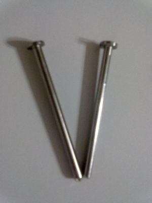 ขายไกรอด แสตนเลส ของ CZ75คอมแพค 2อัน 550รวมส่งEMS