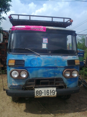 รถบรรทุก 4 ล้อกลางเพลาใหญ่ อีซูซุ elf 75 แรง