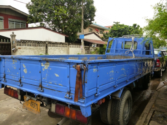 ขายด่วนรถบรรทุกกระบะ 6 ล้อ Isuzu NKR ขายด่วนรถบรรทุกกระบะ 6 ล้อ Isuzu NKR