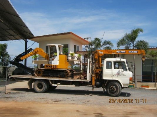 ขายรถแบคโฮ 350000บาท 0830763355