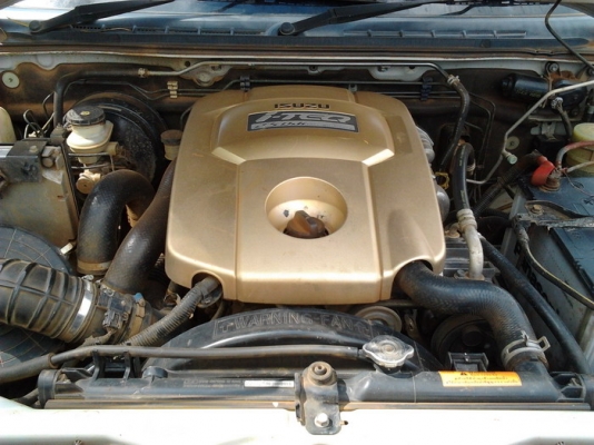 ISUZU D-MAX SPARK EX 2.5 Ddi i-TEQ MT ปี 2008 กระบะมีหลังคาโดยสาร รถบ้านสภาพดีมากครับ เครื่องดี ภายในเก๋งครบ ช่วงล่างแน่นดี ยางสภาพดี 70\% พร้อมใช้งาน เอกสารทะเบียนภาษีไม่ขาดพร้อมโอนสิทธิ์ได้เลยครับ