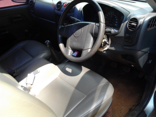 ISUZU D-MAX SPARK EX 2.5 Ddi i-TEQ MT ปี 2008 กระบะมีหลังคาโดยสาร รถบ้านสภาพดีมากครับ เครื่องดี ภายในเก๋งครบ ช่วงล่างแน่นดี ยางสภาพดี 70\% พร้อมใช้งาน เอกสารทะเบียนภาษีไม่ขาดพร้อมโอนสิทธิ์ได้เลยครับ