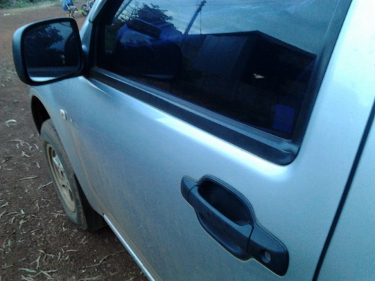 ISUZU D-MAX SPARK EX 2.5 Ddi i-TEQ MT ปี 2008 กระบะมีหลังคาโดยสาร รถบ้านสภาพดีมากครับ เครื่องดี ภายในเก๋งครบ ช่วงล่างแน่นดี ยางสภาพดี 70\% พร้อมใช้งาน เอกสารทะเบียนภาษีไม่ขาดพร้อมโอนสิทธิ์ได้เลยครับ