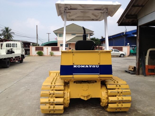 ขายรถแทรกเตอร์ตีนตะขาบ KOMATSU D20-6 มือสอง นำเข้าจากญี่ปุ่น ทำสีใหม่