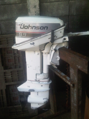 ขายเครื่อง Johnson9.9hp หางสั้นครับ สนใจคุยกันครับ