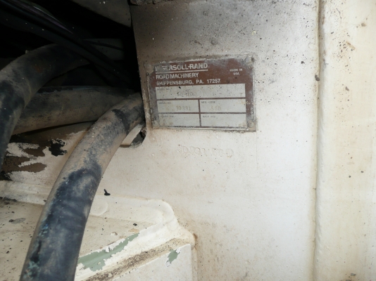 รถบด INGERSOLL RAND SD-100  สภาพสมบูรณ์