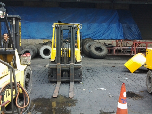 มากันอีกแล้วรถฟอร์คลิฟต์สนใจติดต่อโดยตรงไม่ผ่านนายหน้ามาก่อนได้ก่อนสนใจโทรด่วน