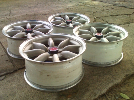 ล้อกล้วยWATANABE--4รู100--F8--หน้า7--หลัง7.5--OFF.20 ฝาล้อแท้+จุ๊บแท้