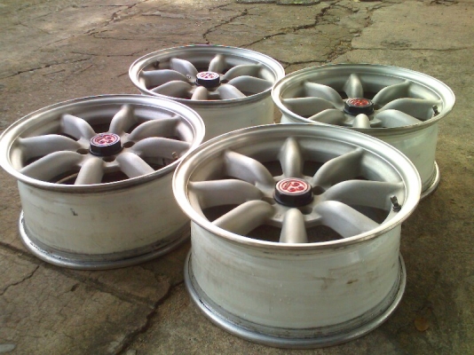 ล้อกล้วยWATANABE--4รู100--F8--หน้า7--หลัง7.5--OFF.20 ฝาล้อแท้+จุ๊บแท้