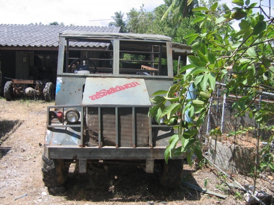 ขายรถเพื่อการเกษตร 4WD เพลาลอยของโตโย เครื่องอีซุ 2400 ซีซี