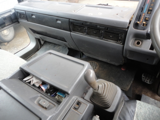 6 ล้อ HINO เครื่อง 210 แรง กะบะยาว 5.50 เมตร พร้อมใช้ทันที