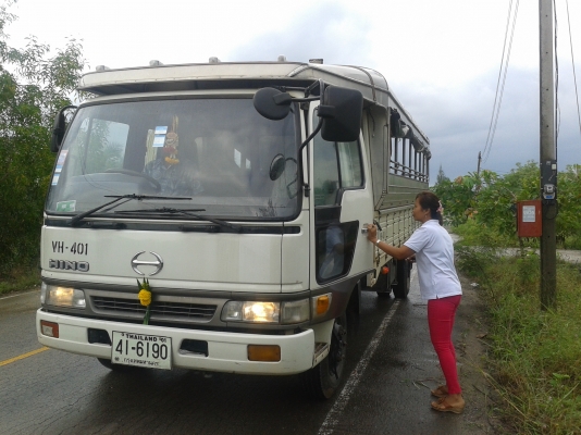 6 ล้อ HINO เครื่อง 210 แรง กะบะยาว 5.50 เมตร พร้อมใช้ทันที