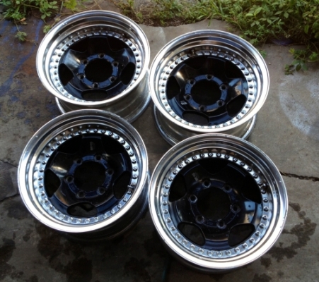 >>>ขายล้อ BERG JAPAN 2 ชิ้นแท้ขอบ15x8 ออฟ0 ใส่ 6/139.7 ออฟลึกๆ สวยๆ ครับ<<<