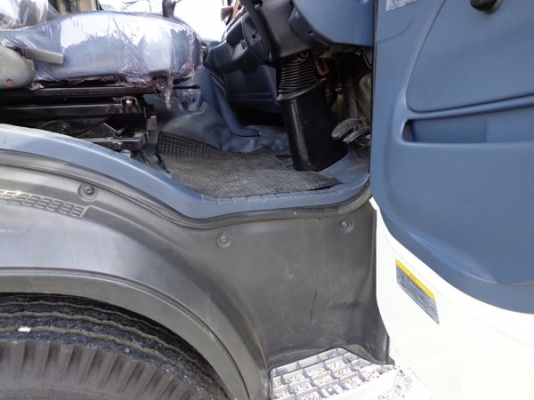 HINO MEGA FL1J 10 ล้อ 1 เพลา รถห้าง 220 แรงม้า JO8C TURBO INTERCOOLER EURO2 กระบะเหล็กคอกสูง ยาว 7.5
