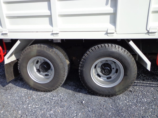 HINO MEGA FL1J 10 ล้อ 1 เพลา รถห้าง 220 แรงม้า JO8C TURBO INTERCOOLER EURO2 กระบะเหล็กคอกสูง ยาว 7.5