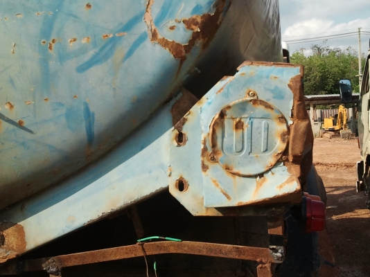 ขายรถบรรทุกน้ำ NISSAN UD 165 HP