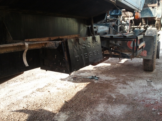 ขายรถบรรทุกน้ำ NISSAN UD 165 HP