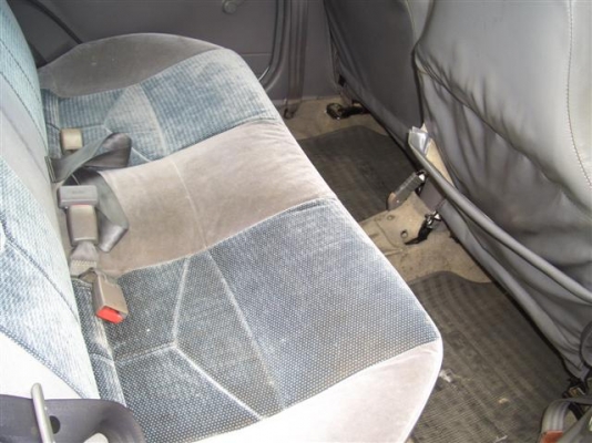 เก๋งFORD ASPIRE 5ประตู 1.3 ติดแก๊สlpgขับดีไม่มีไอจามและประหยัดสุดๆก.ม.ละ1บาท เงินไม่พอก็จัดไฟแนนซ์ได้ครับ