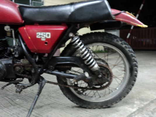 วุฒินนบุรี//วิบากตัวโหดซูซูกิTS250ccแรงๆขับมันๆเก๋าๆมีทะเบียนพร้อมโอน