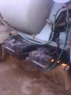 รถโม่ ISUZU ROCKY 3 คิว