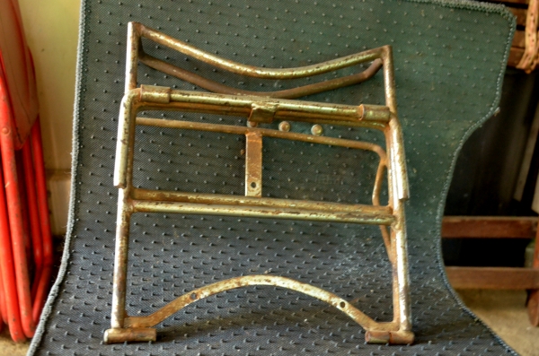 ขายตะแกรงเหล็กงานเก่า