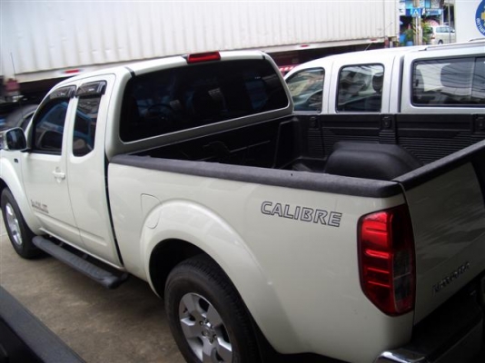 NISSAN NAVARA CALIBRE KINGCAB2500M/T เบรคABS 6เกียร์สีขาวสวย หน้าหลังเดิม NISSAN NAVARA CALIBRE KINGCAB2500M/T เบรคABS 6เกียร์สีขาวสวย หน้าหลังเดิม