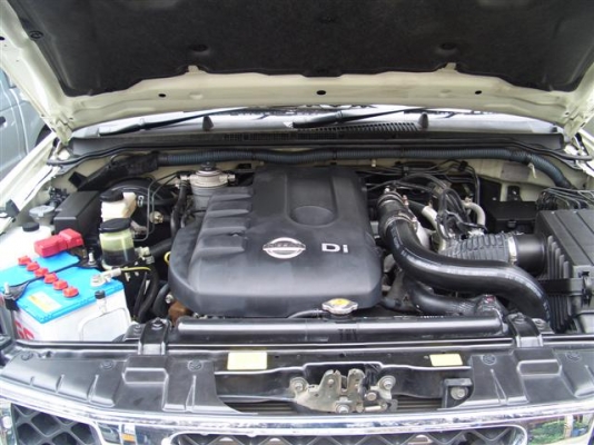 NISSAN NAVARA CALIBRE KINGCAB2500M/T เบรคABS 6เกียร์สีขาวสวย หน้าหลังเดิม NISSAN NAVARA CALIBRE KINGCAB2500M/T เบรคABS 6เกียร์สีขาวสวย หน้าหลังเดิม