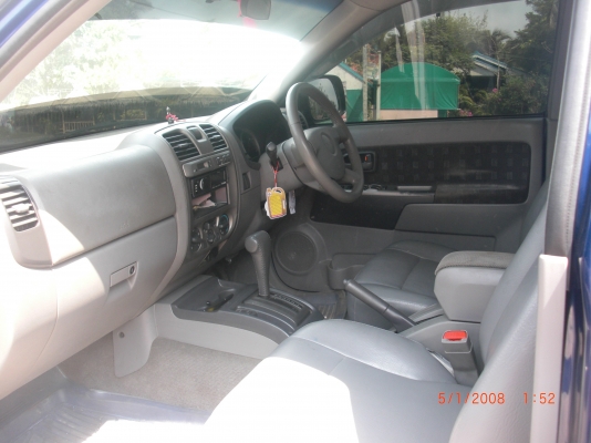 ISUZU D-MAX 2004 ลดราคาแล้ว เหลือ 359000 บาท จากเดิม 379000 บาทลดอีกแล้วลดไปเลยปีใหม่นี้ จัดเต็ม