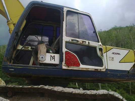 ขาย รถขุดSK200-/// Yutaniสวยใช้ได้ สภาพดี ไม่โหลด เอกสารชุดใบอินวอยล์