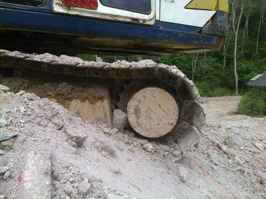 ขาย รถขุดSK200-/// Yutaniสวยใช้ได้ สภาพดี ไม่โหลด เอกสารชุดใบอินวอยล์