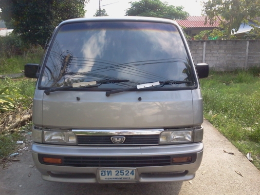 รถตู้ nissan urvan ปี96  lpg รถใช้เอง