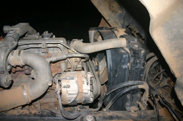 HINO FD 185 HP TURBO  HO7CTB หกล้อดั๊มพ์ ไฟฟ้า แอร์  !!! ลดจาก 810000 เหลือ 760000 ด่วน ๆๆๆๆๆ !!!!