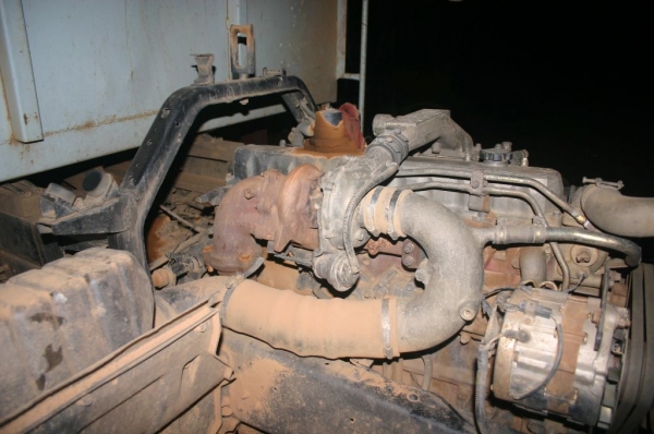 HINO FD 185 HP TURBO  HO7CTB หกล้อดั๊มพ์ ไฟฟ้า แอร์  !!! ลดจาก 810000 เหลือ 760000 ด่วน ๆๆๆๆๆ !!!!