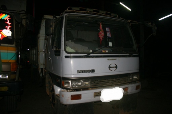 HINO FD 185 HP TURBO  HO7CTB หกล้อดั๊มพ์ ไฟฟ้า แอร์  !!! ลดจาก 810000 เหลือ 760000 ด่วน ๆๆๆๆๆ !!!!