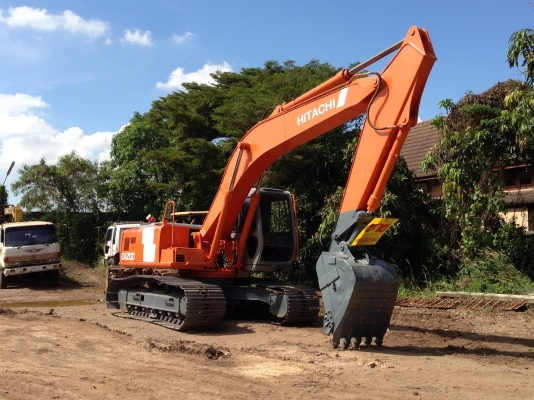 ขายแบคโฮ EX200 SUPER