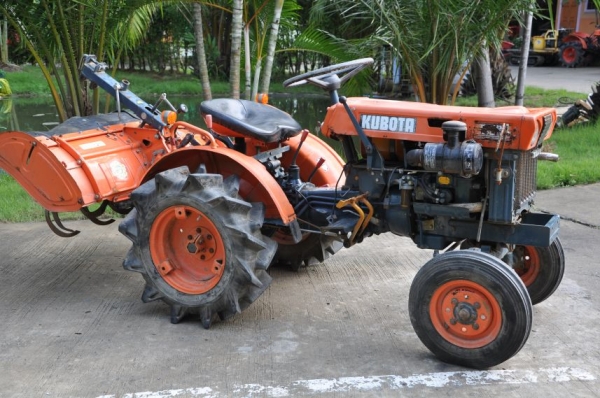 ขายรถไถ KUBOTA B5000Eเข้าร่องได้  สวยเดิมจากญี่ปุ่นยังไม่เคยใช้ในไทย ราคาเร้าใจ